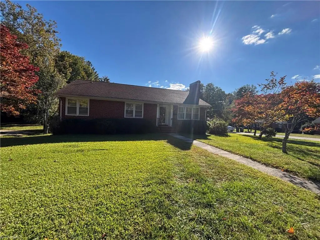 911 Russell Avenue, Reidsville, NC 27320 - #1