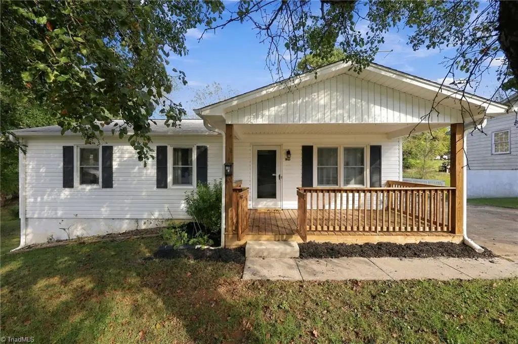 961 Newsome Street, Mount Airy, NC 27030 - #1