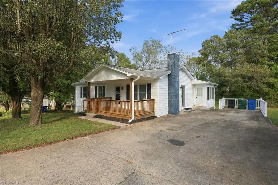 961 Newsome Street, Mount Airy, NC 27030 - #3