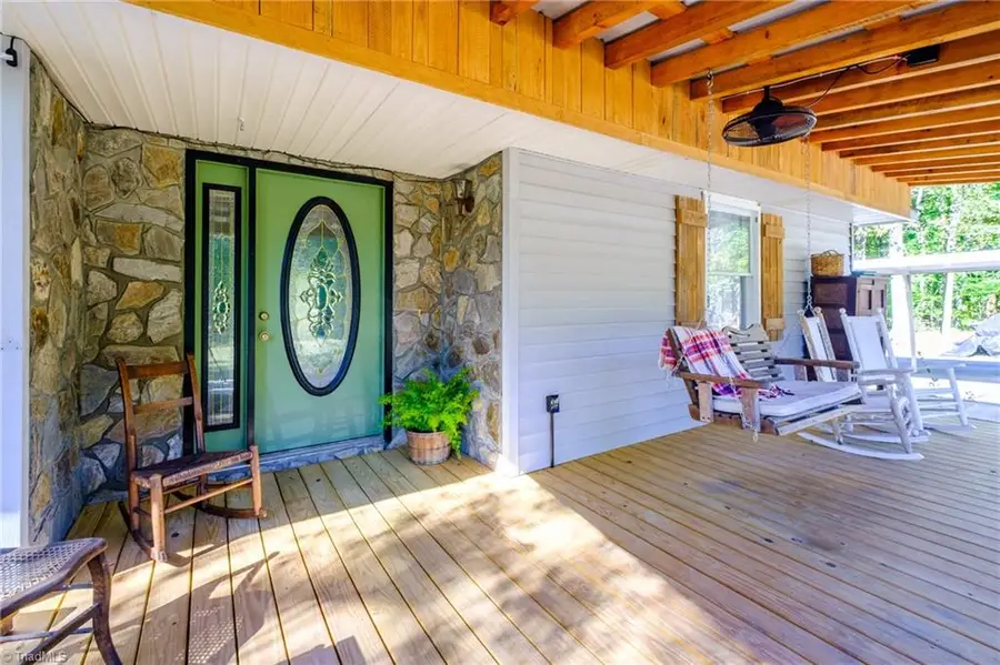 371 Pebble Drive, Thomasville, NC 27360 - #3