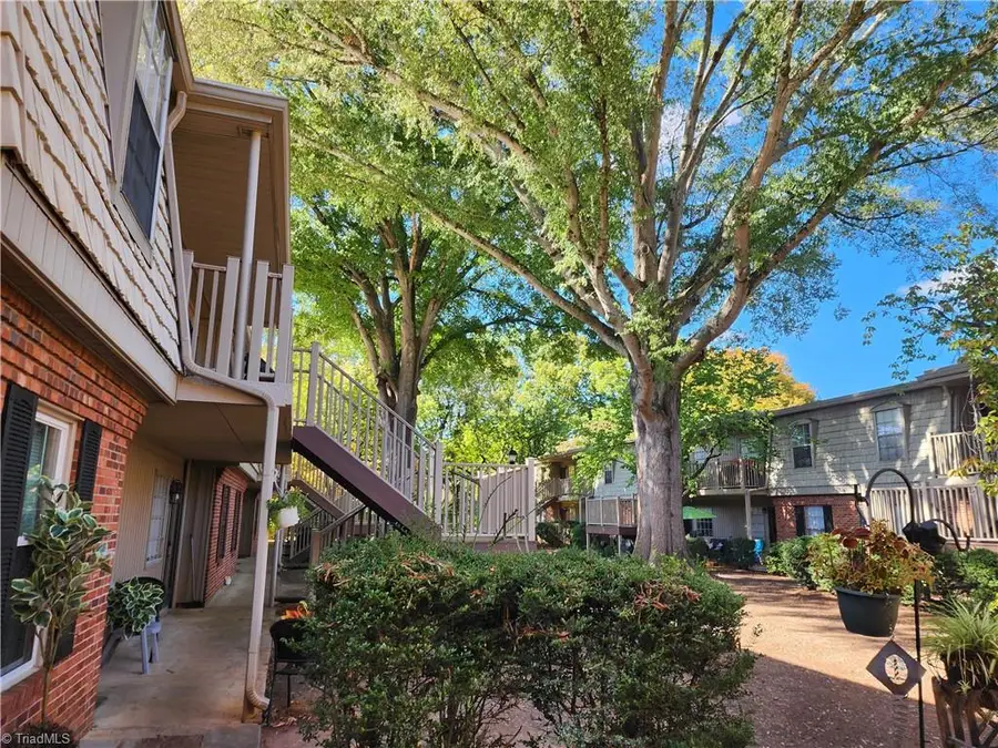 3822 Country Club Road, Winston Salem, NC 27104 - #2