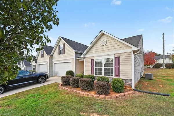 1008 Gold Circle, Mebane, NC 27302