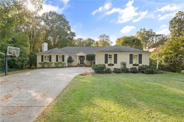 1220 Ashburton Lane, Winston-Salem, NC 27106