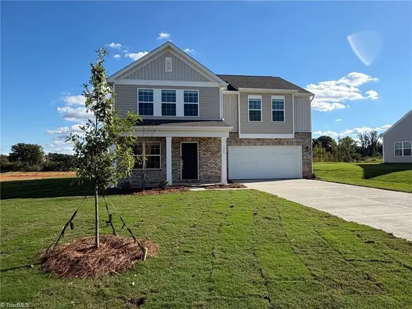 126 Primrose Street, King, NC 27021