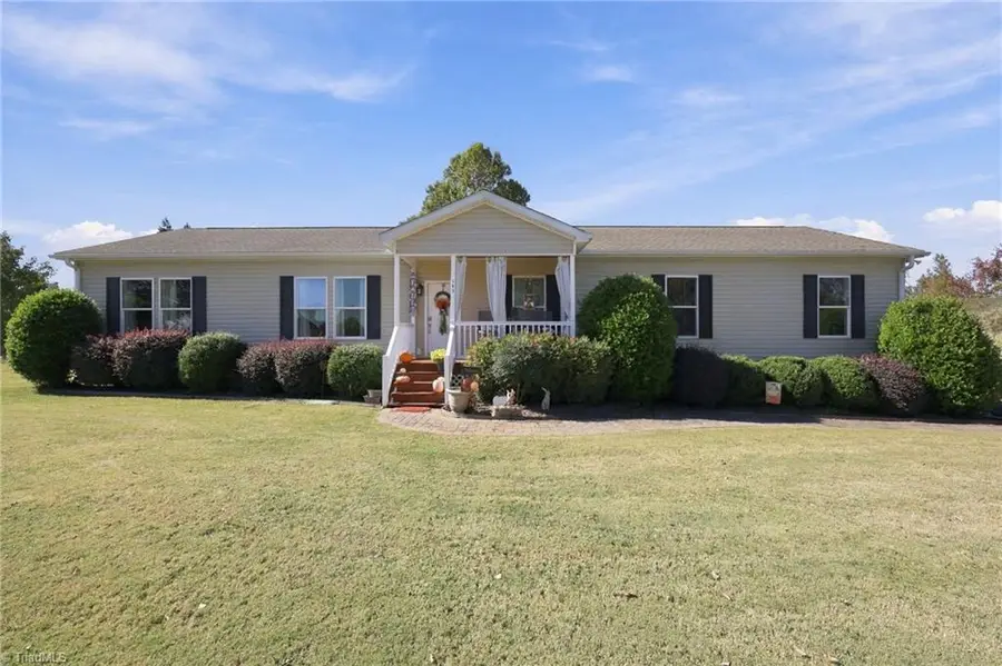 185 Greenbrier Farm Trail, Siler City, NC 27344 - #2