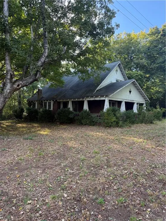 5815 Nc Highway 89 W, Westfield, NC 27053