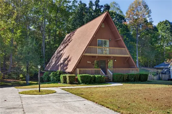 301 Fieldstone Drive, Winston-Salem, NC 27127