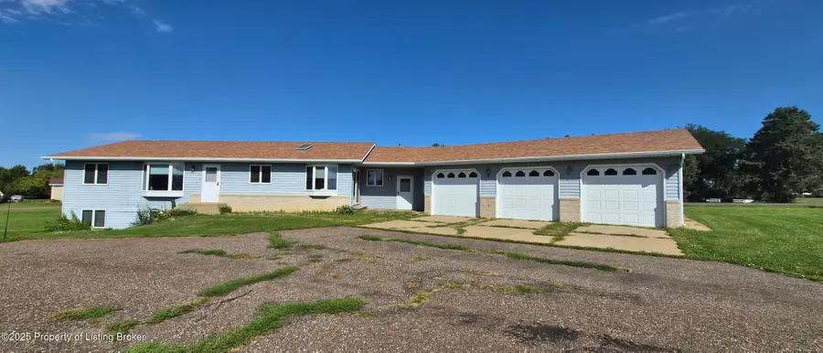 873 25th Avenue, Dickinson, ND 58601 - #2