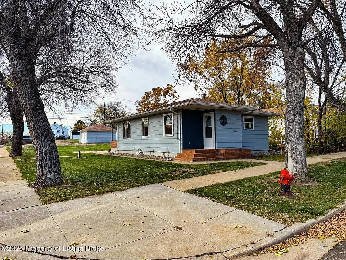 609 4th Avenue, Dickinson, ND 58601 - #1