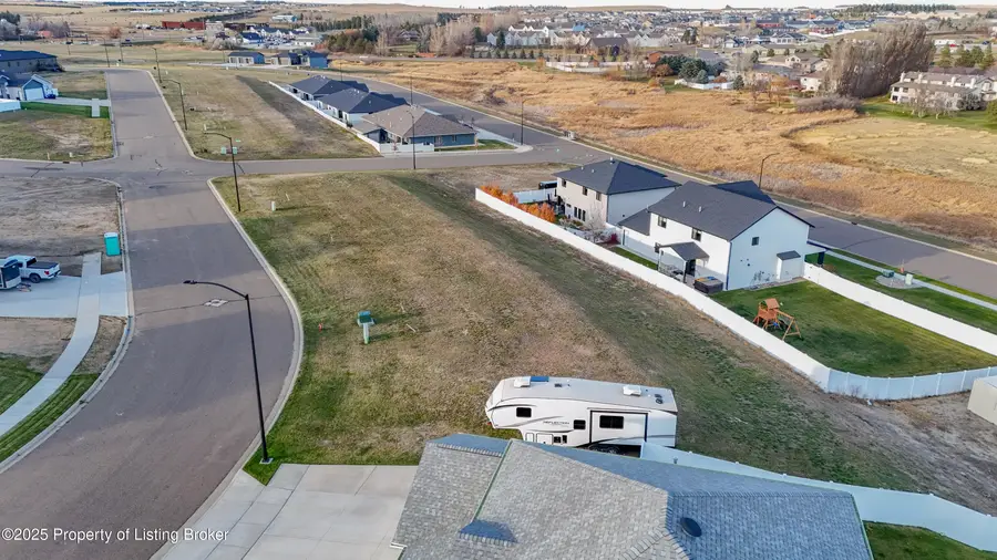 1814 Sunrise Drive, Dickinson, ND 58601 - #3