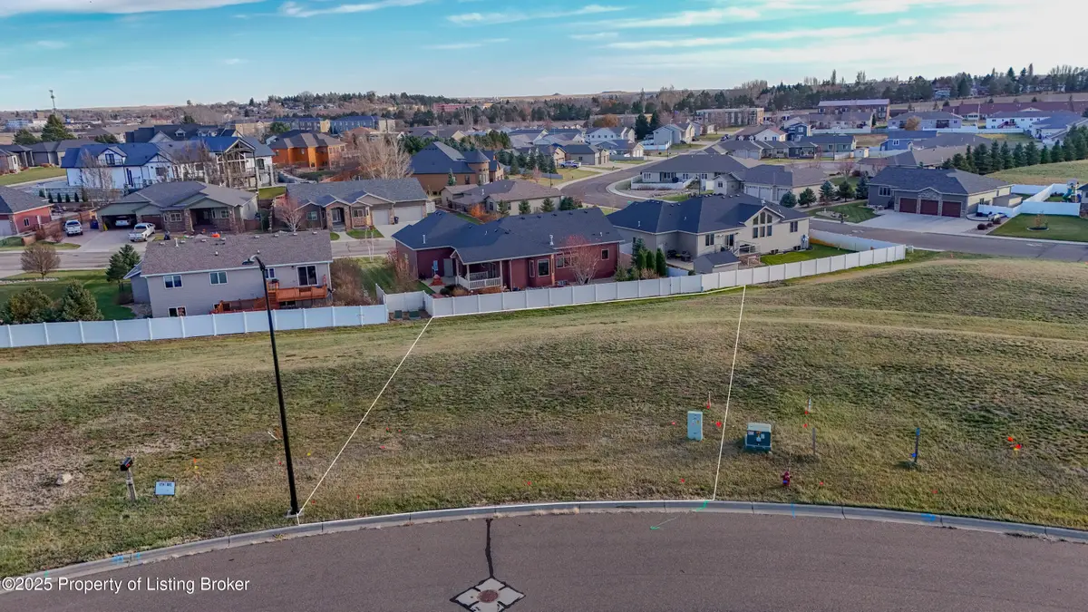 1760 Sunrise Drive, Dickinson, ND 58601 - #1