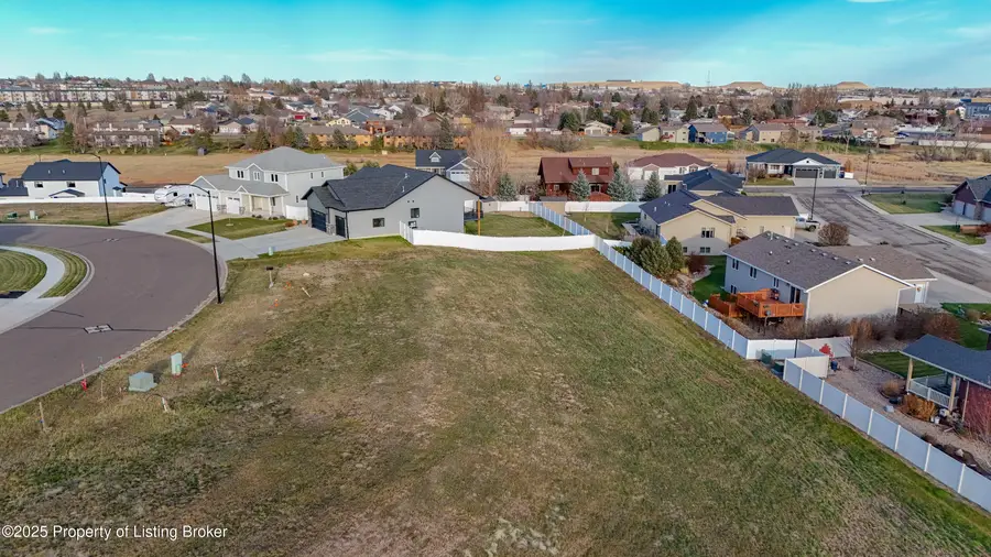1760 Sunrise Drive, Dickinson, ND 58601 - #3