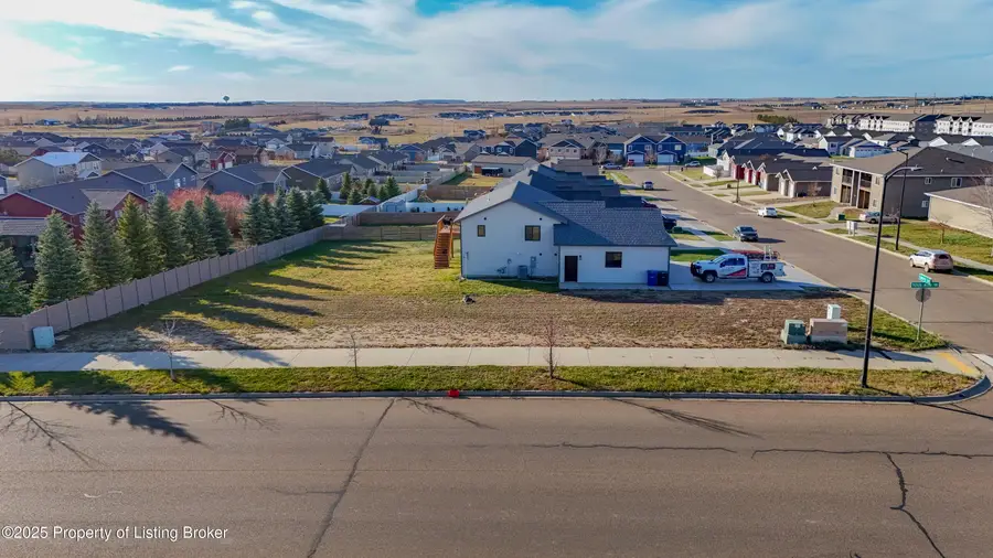 1037 Jerry Lane, Dickinson, ND 58601 - #2
