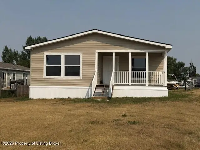 206 2nd Street, Belfield, ND 58622 - #1