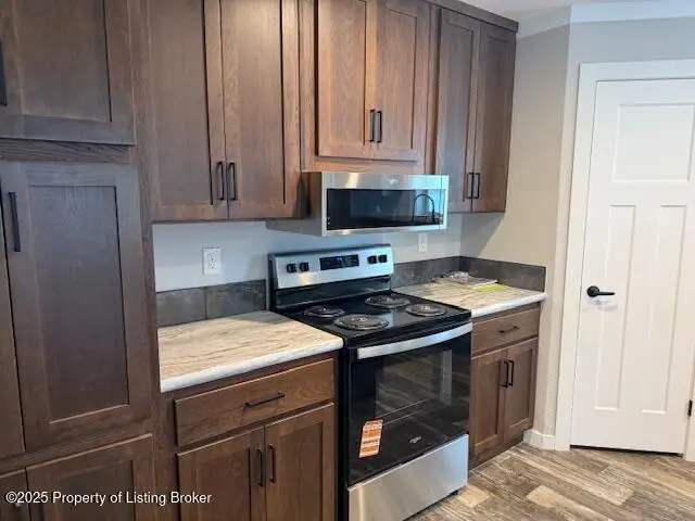 206 2nd Street, Belfield, ND 58622 - #2