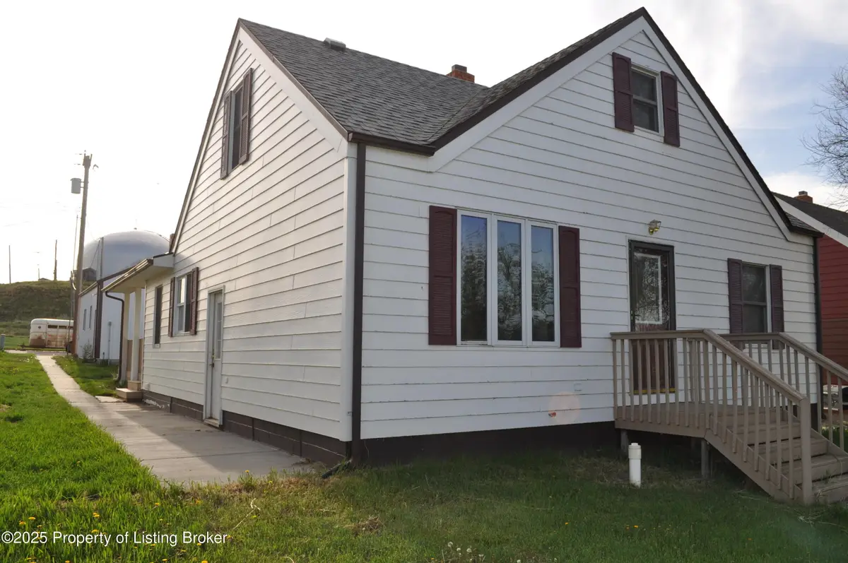 105 7th Avenue, Lemmon, SD 57638 - #1