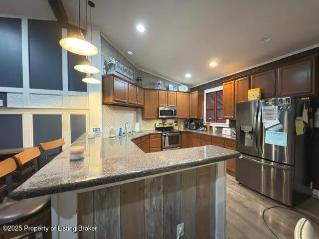 511 Highlands Avenue, Dickinson, ND 58601 - #3