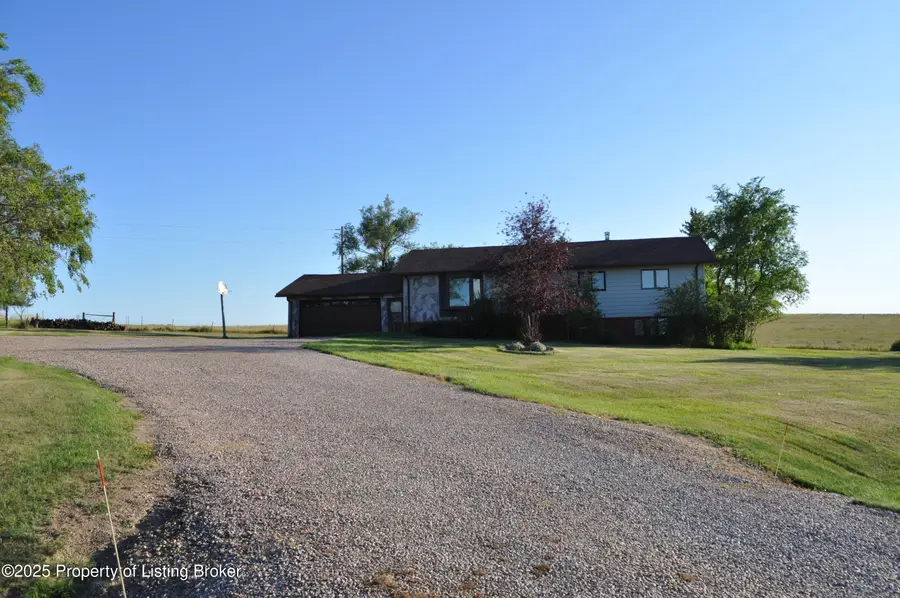411 W Main St, Lemmon, SD 57638 - #3