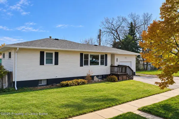 130 College Avenue, Dickinson, ND 58601