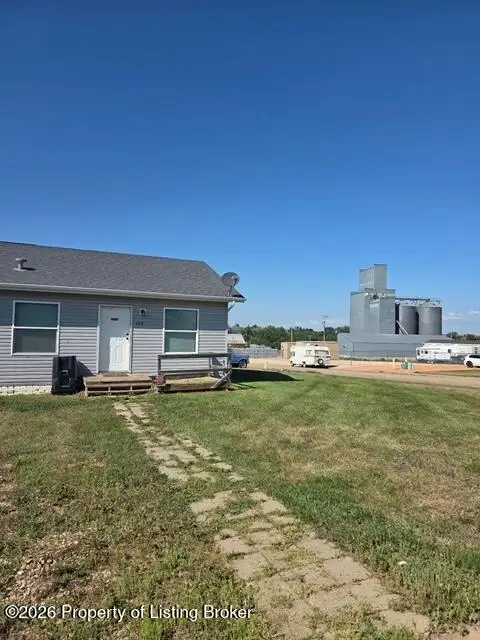 209 2nd Avenue, Belfield, ND 58622 - #3