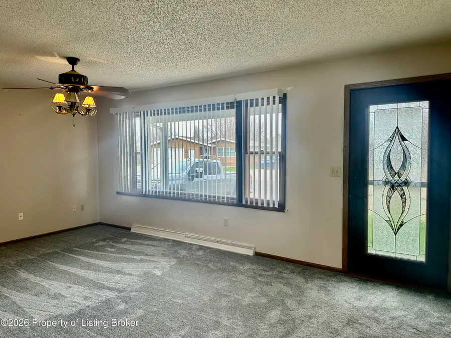 687 Custer Street, Dickinson, ND 58601 - #2
