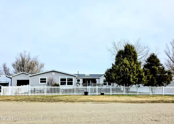 519 1st Avenue, Wibaux, MT 59353