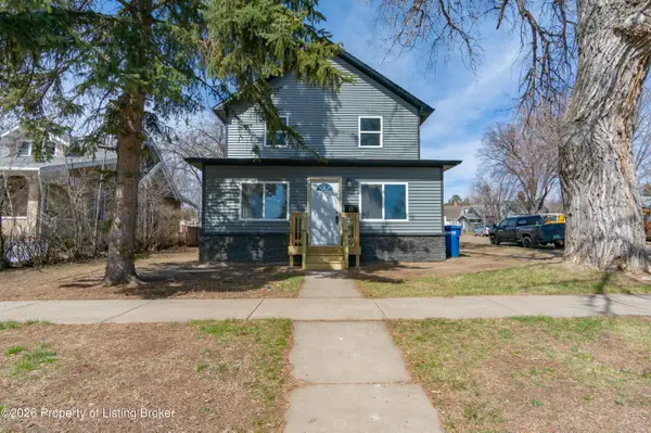 45 4th Street, Dickinson, ND 58601