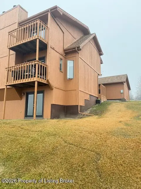604 4th Avenue, Dickinson, ND 58601 - #3