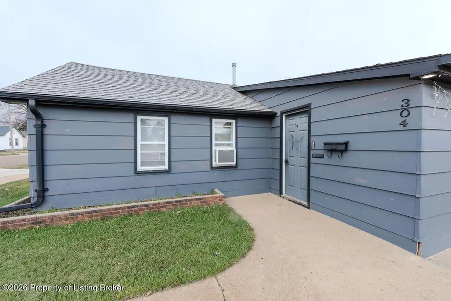 304 1st Street, Dickinson, ND 58601 - #2