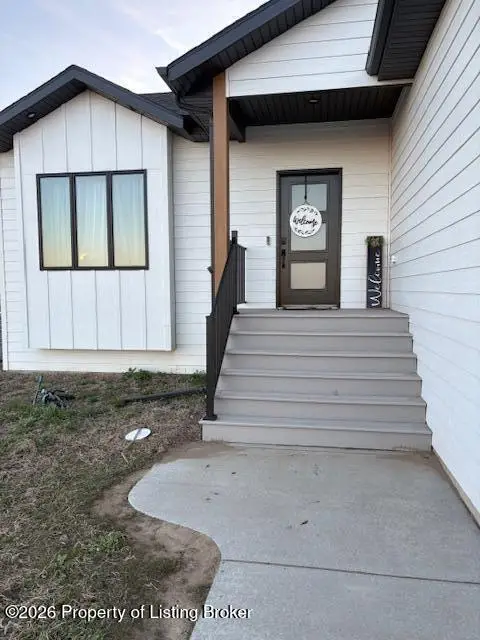 4095 Acres Drive, Dickinson, ND 58601 - #2
