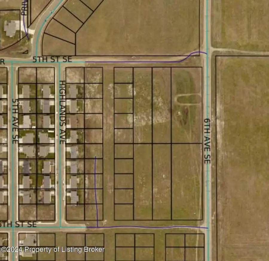 6th Avenue, Dickinson, ND 58601 - #3