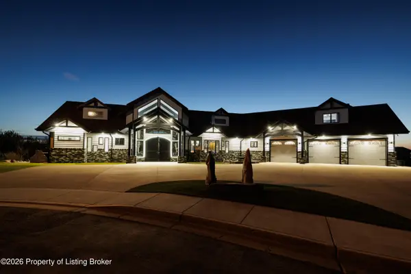 1591 Prairie Creek Road, Dickinson, ND 58601
