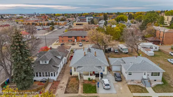 213 2nd Avenue, Dickinson, ND 58601