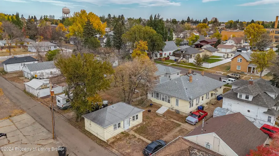 213 2nd Avenue, Dickinson, ND 58601 - #2