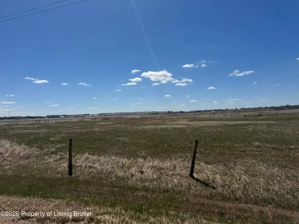 17th Avenue, Watford City, ND 58854
