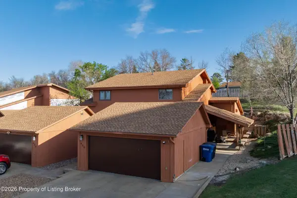 620 4th Avenue, Dickinson, ND 58601