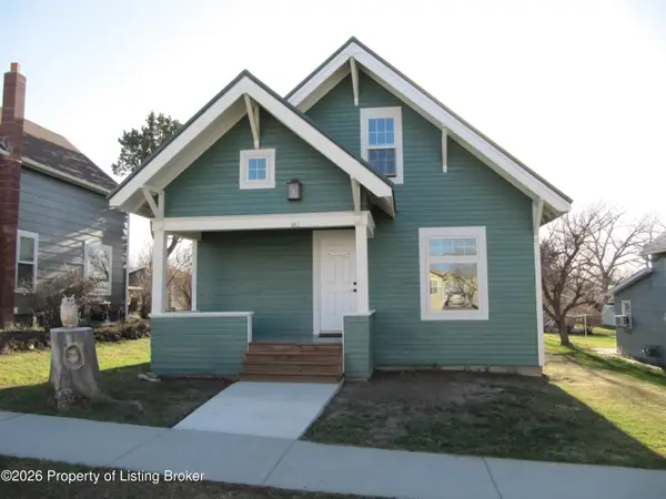 441 1st Avenue, Beach, ND 58621