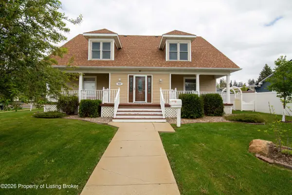413 Colfax Street, Dickinson, ND 58601
