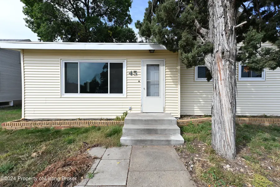 45 9th Avenue, Dickinson, ND 58601 - #3