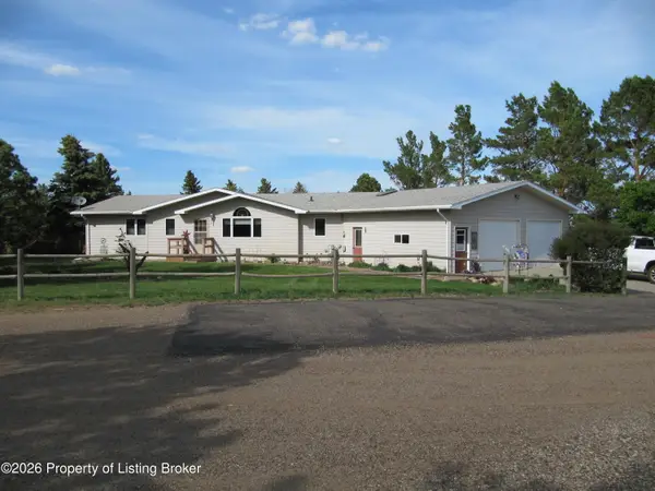 8501 144th Avenue, Bowman, ND 58623