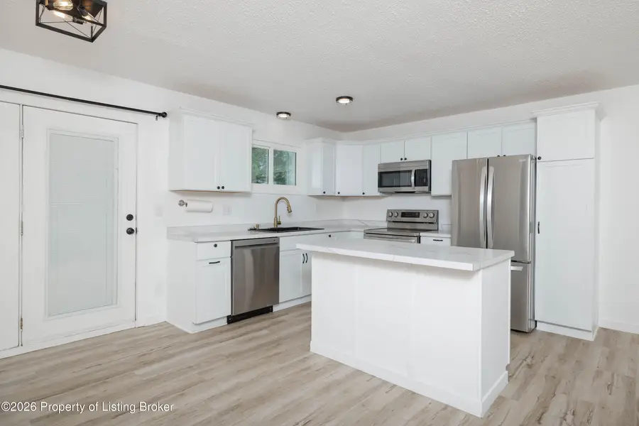 713 2nd Avenue, Dickinson, ND 58601 - #3