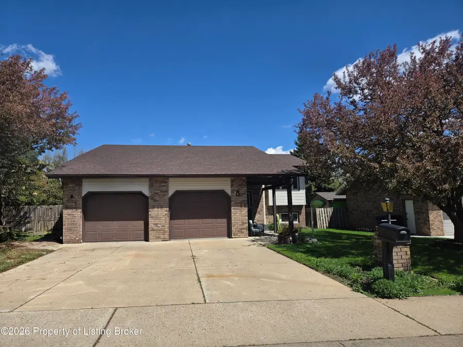 1270 High Street, Dickinson, ND 58601 - #3