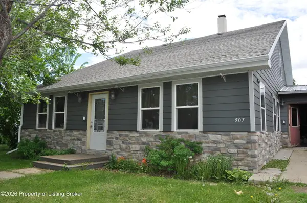507 4th Avenue, Lemmon, SD 57638