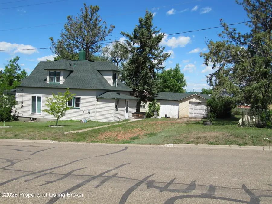 384 1st Avenue, Beach, ND 58621 - #2