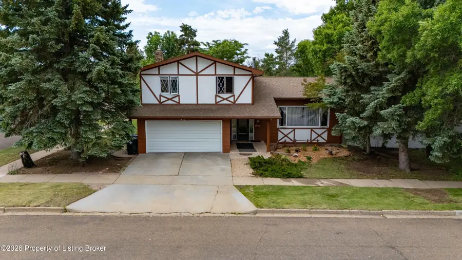 509 6th Street, Dickinson, ND 58601 - #3