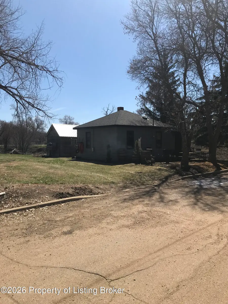 406 2nd Street, Belfield, ND 58622 - #2