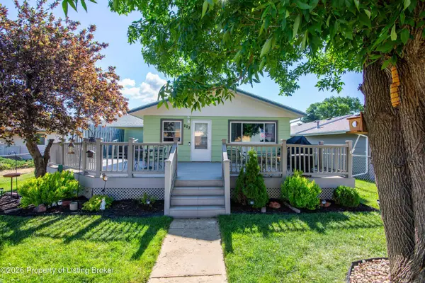 203 Millionaire Avenue, Mott, ND 58646