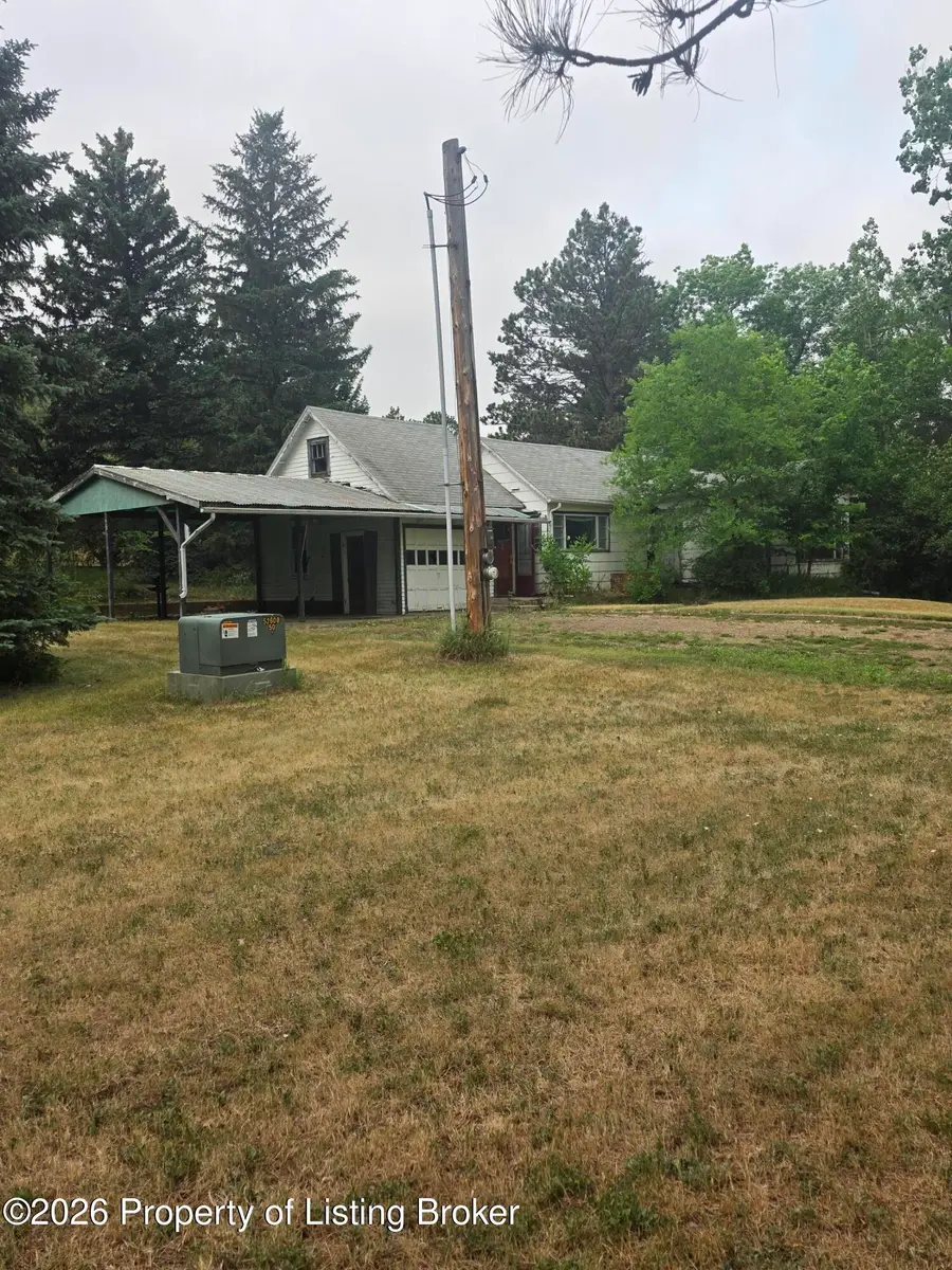 217 Mirror Lake Dr. Drive, Hettinger, ND 58639 - #2