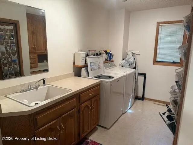 646 21st Street, Dickinson, ND 58601 - #3