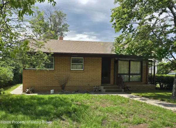 707 2nd Avenue, Lemmon, SD 57638